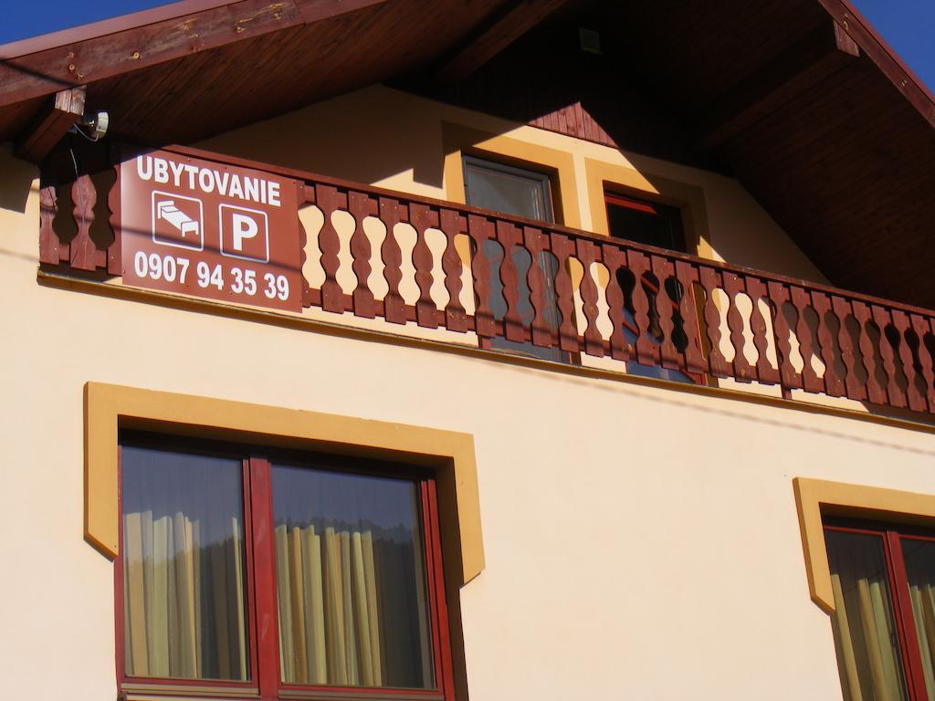 Domino Apartment Korytné Екстериор снимка