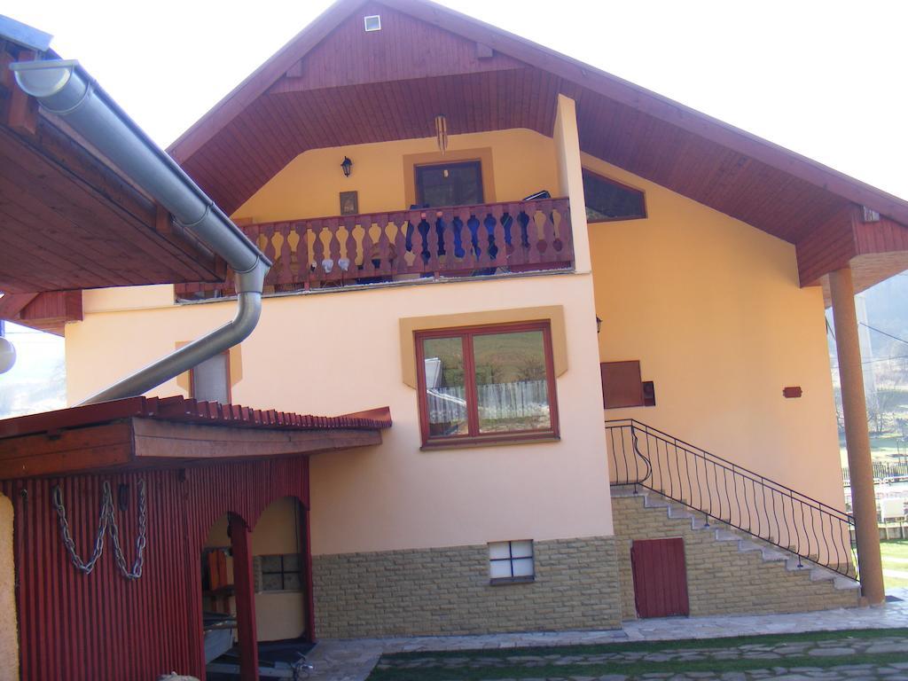 Domino Apartment Korytné Екстериор снимка