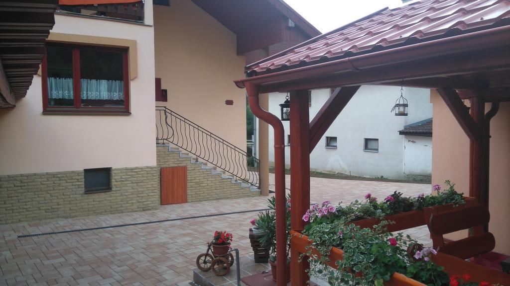 Domino Apartment Korytné Екстериор снимка