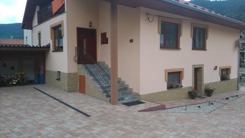 Domino Apartment Korytné Екстериор снимка