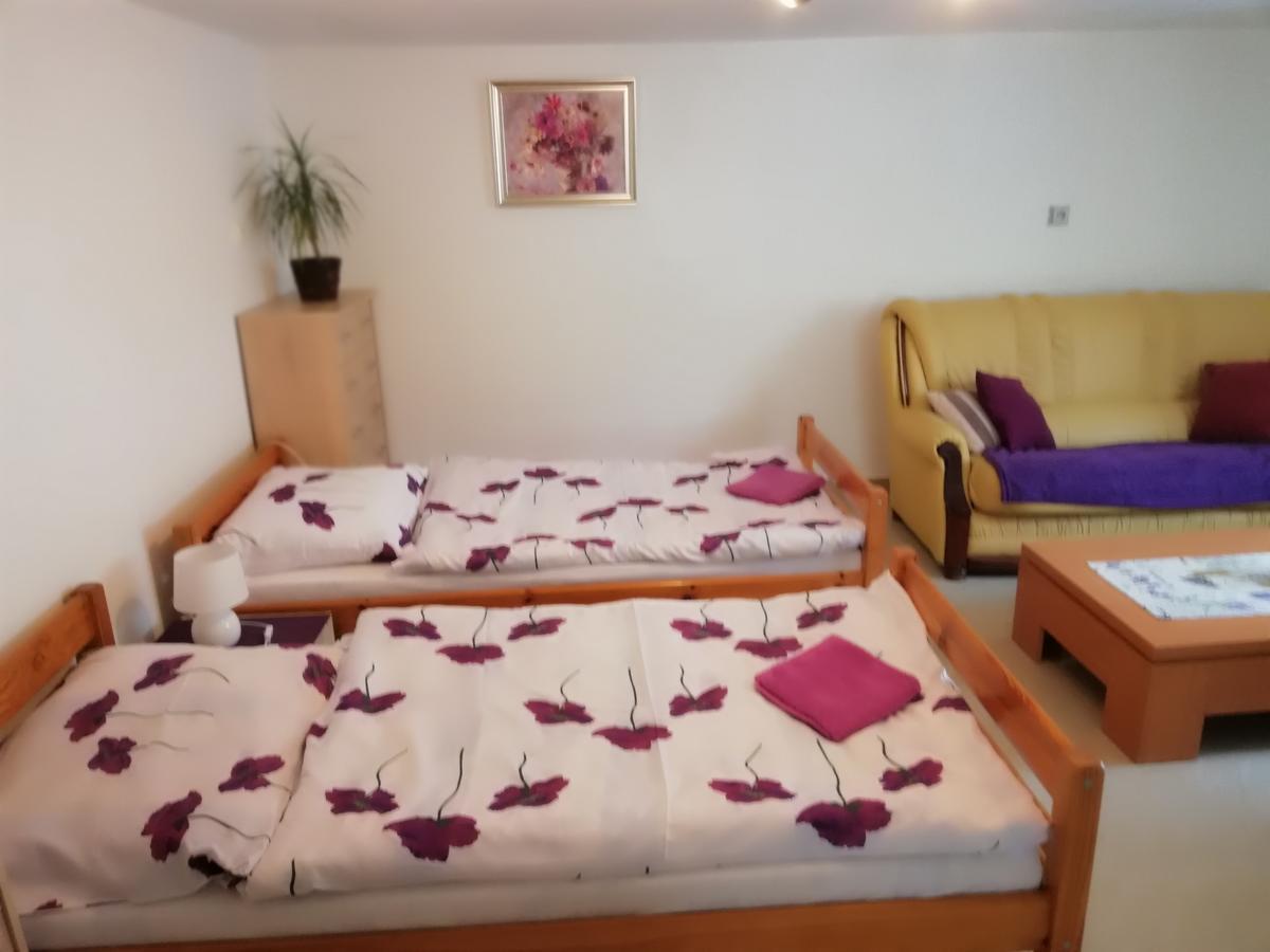 Domino Apartment Korytné Екстериор снимка