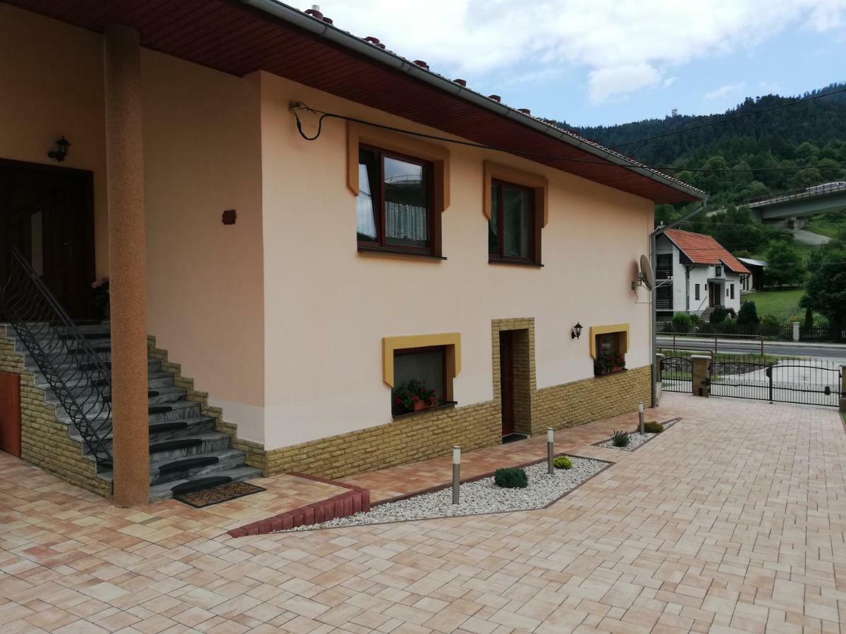 Domino Apartment Korytné Екстериор снимка
